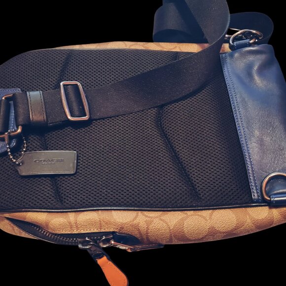 Coach Graham Pack AND Coach Square Hybrid Pouch - Picture 3 of 3